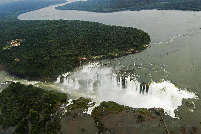 20071204_165058  D2X 4200x2800.jpg - Iguazu Falls